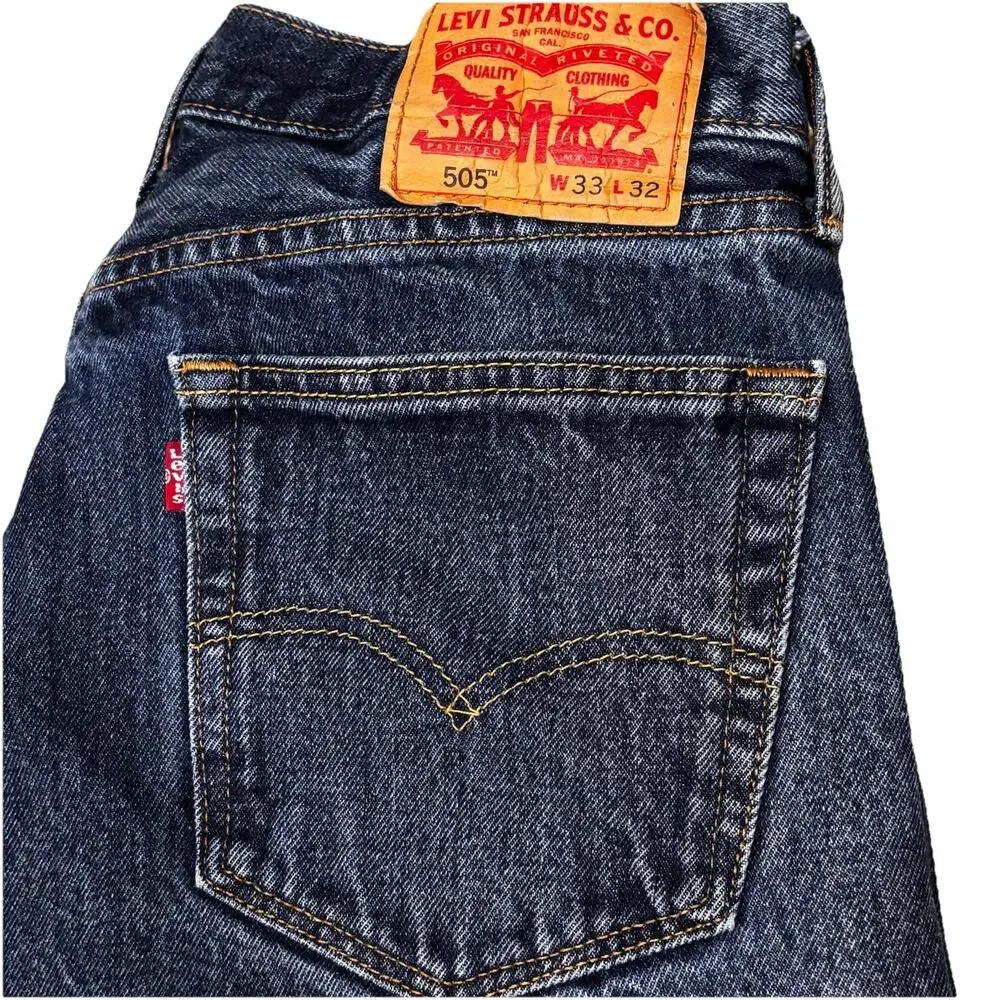 Levi’s 505 Jeans Medium Blue Denim Pants Mens Size 33X30 (Tagged 33x32) Straight